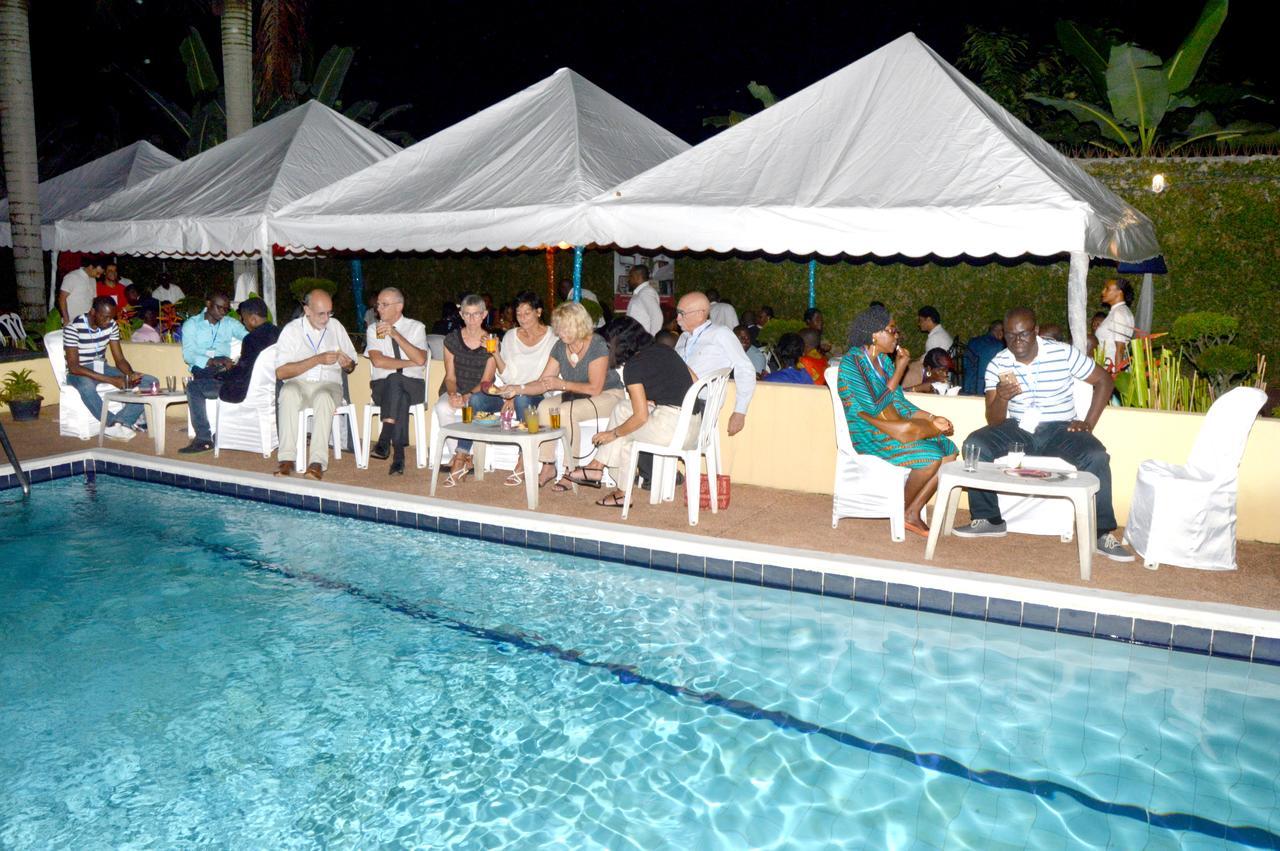 Residence Bertille Abidjan Cocody ภายนอก รูปภาพ